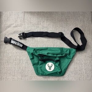 Milwaukee bucks belt bag